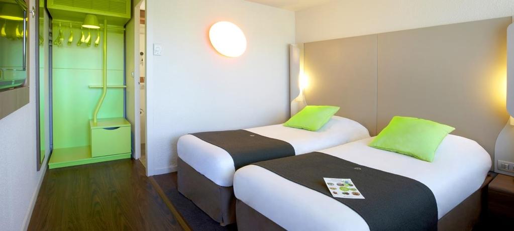 Campanile Montbeliard - Sochaux Hotel Екстериор снимка