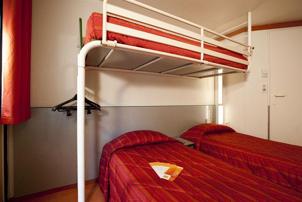 Campanile Montbeliard - Sochaux Hotel Екстериор снимка