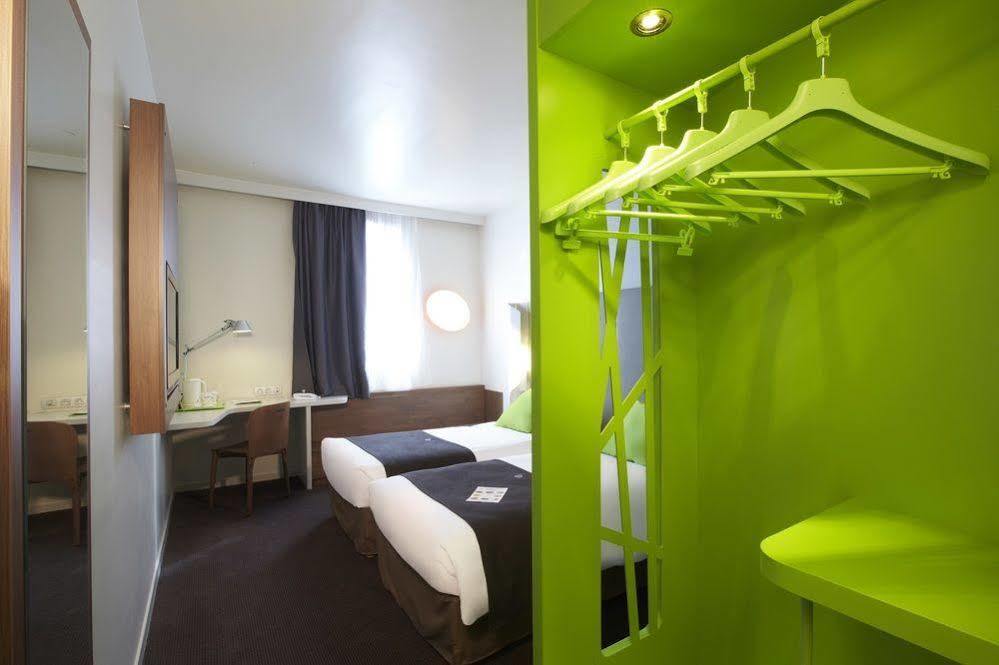 Campanile Montbeliard - Sochaux Hotel Екстериор снимка